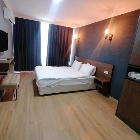 Beta Hotell 3*